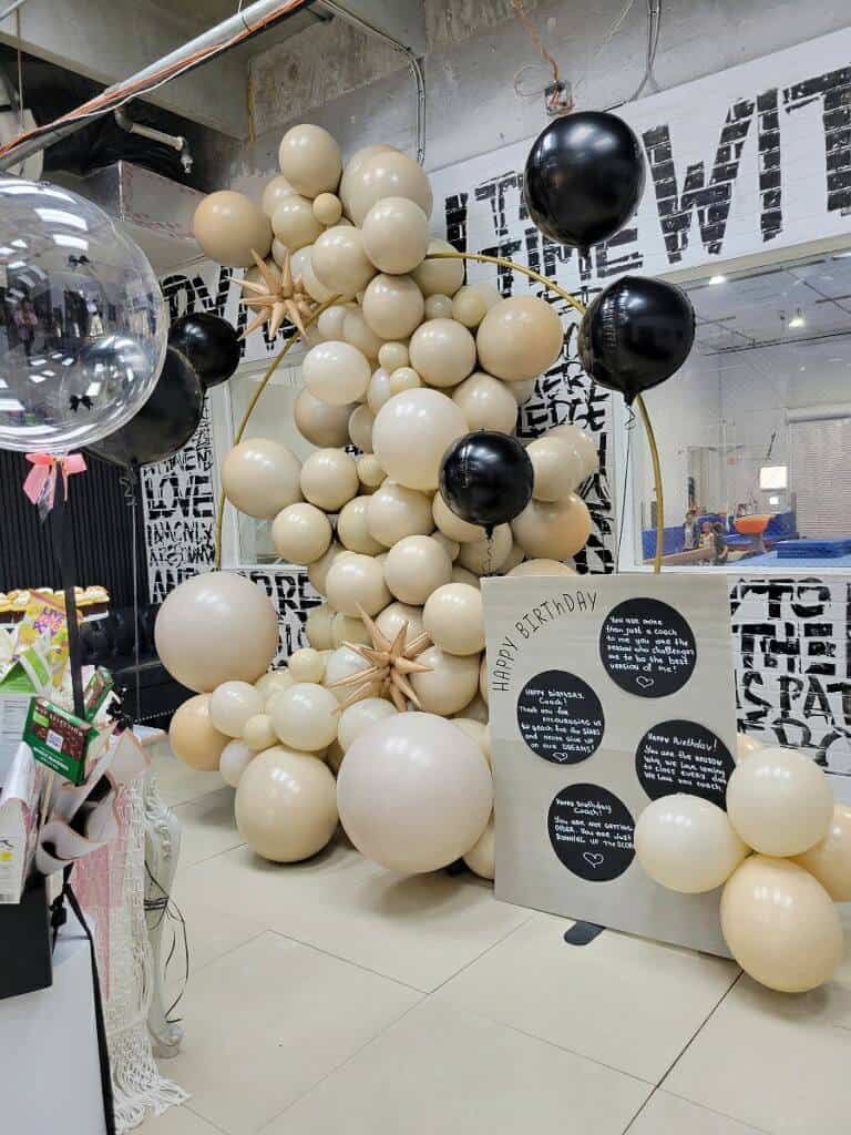 yourstyle2be party and event decor balloon garland design in Broward county